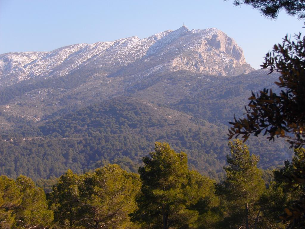 Au Havre De Paix Sainte Victoire Vauvenargues Hotel Luaran gambar